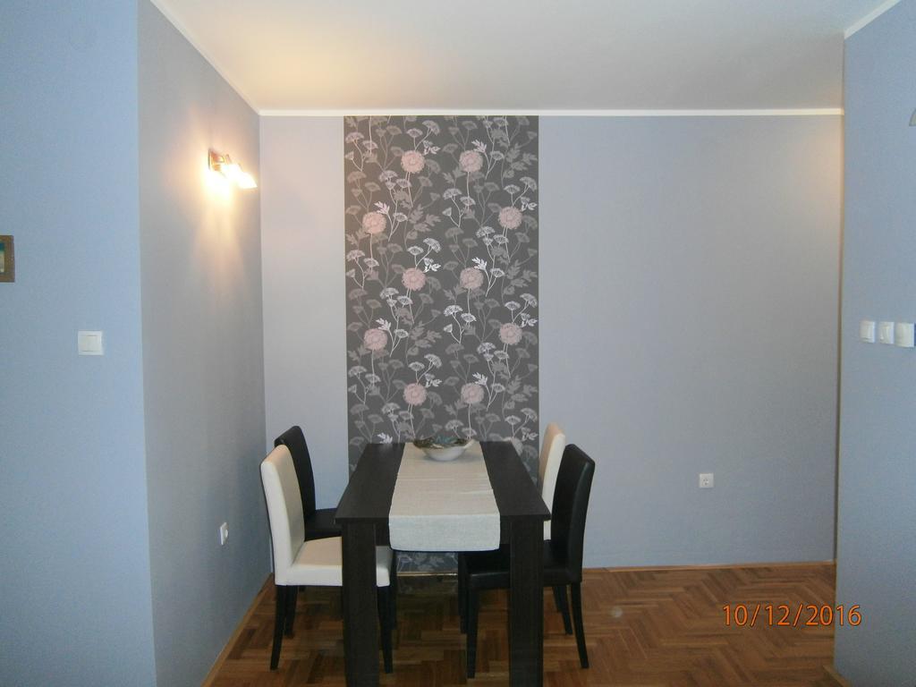 Apartment Azzuro Novi Sad Exteriör bild