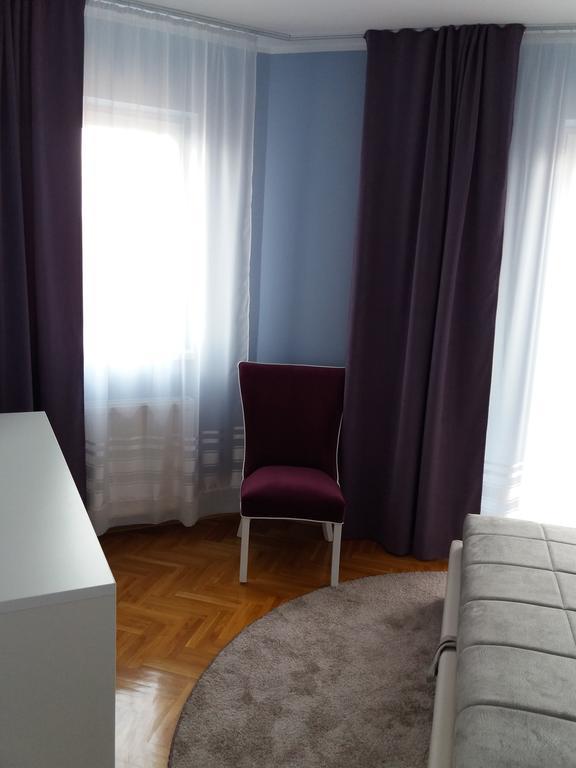 Apartment Azzuro Novi Sad Exteriör bild